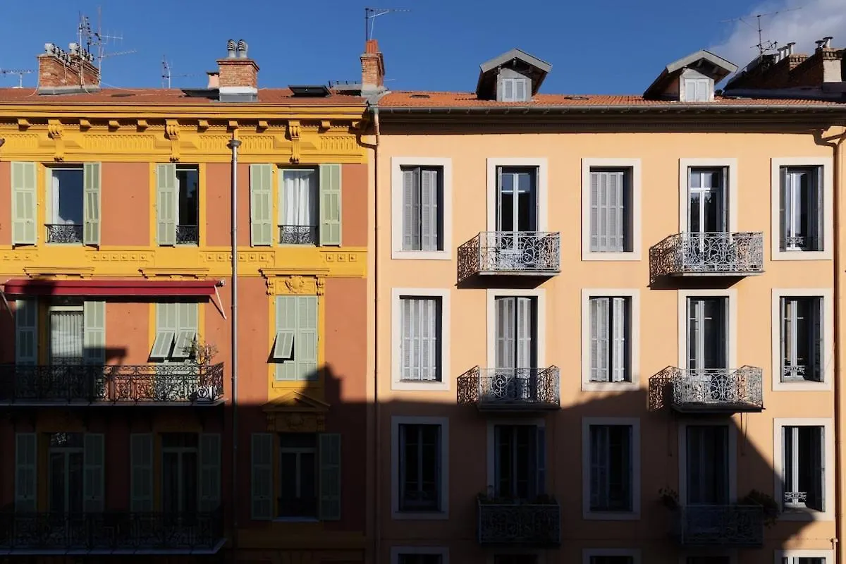Seabreeze Apt Nice Port Daire