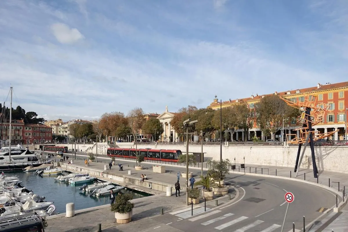 Seabreeze Apt Nice Port 0*,  France